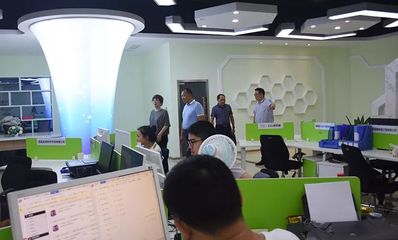 湖北省中小企業服務中心副主任王建華一行蒞臨宜昌云計算孵化器考察，聚焦宜昌軟件開發產業發展